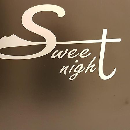 Sweet Night Rooms Nápoly Kültér fotó